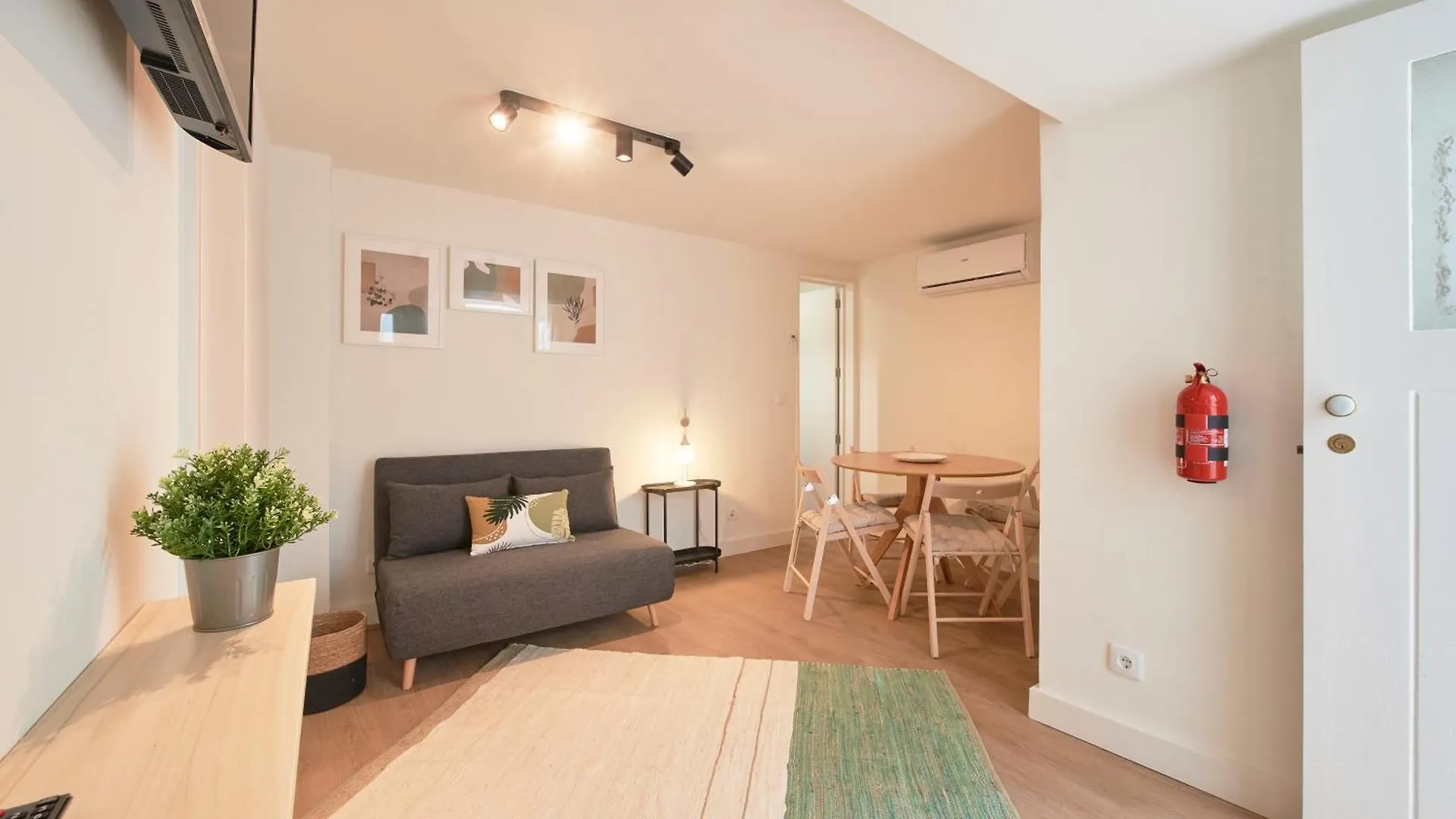 Alfama Village Lisbon Apartment